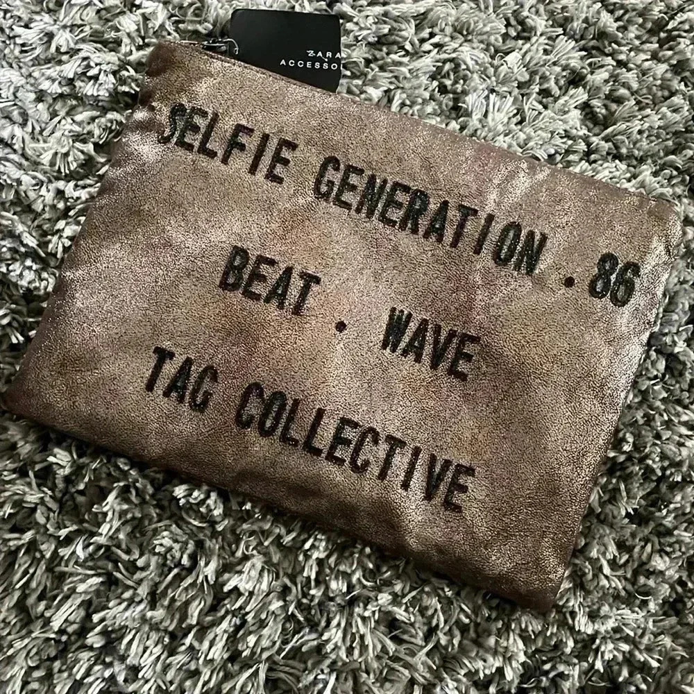 Zara Selfie Clutch - Picture 3 of 6